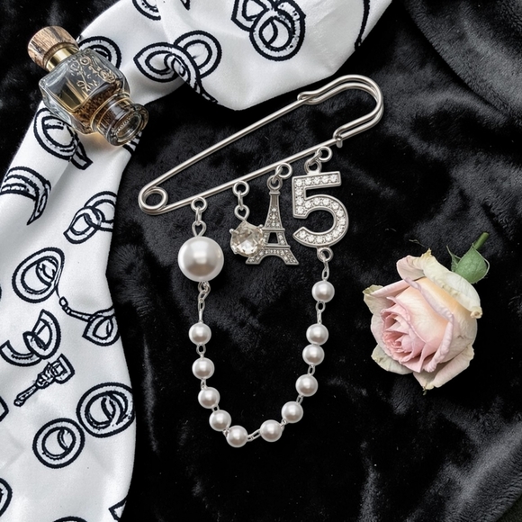 Pearl & Crystal Eiffel '5' Charm Safety Pin Brooch - Picture 3 of 4